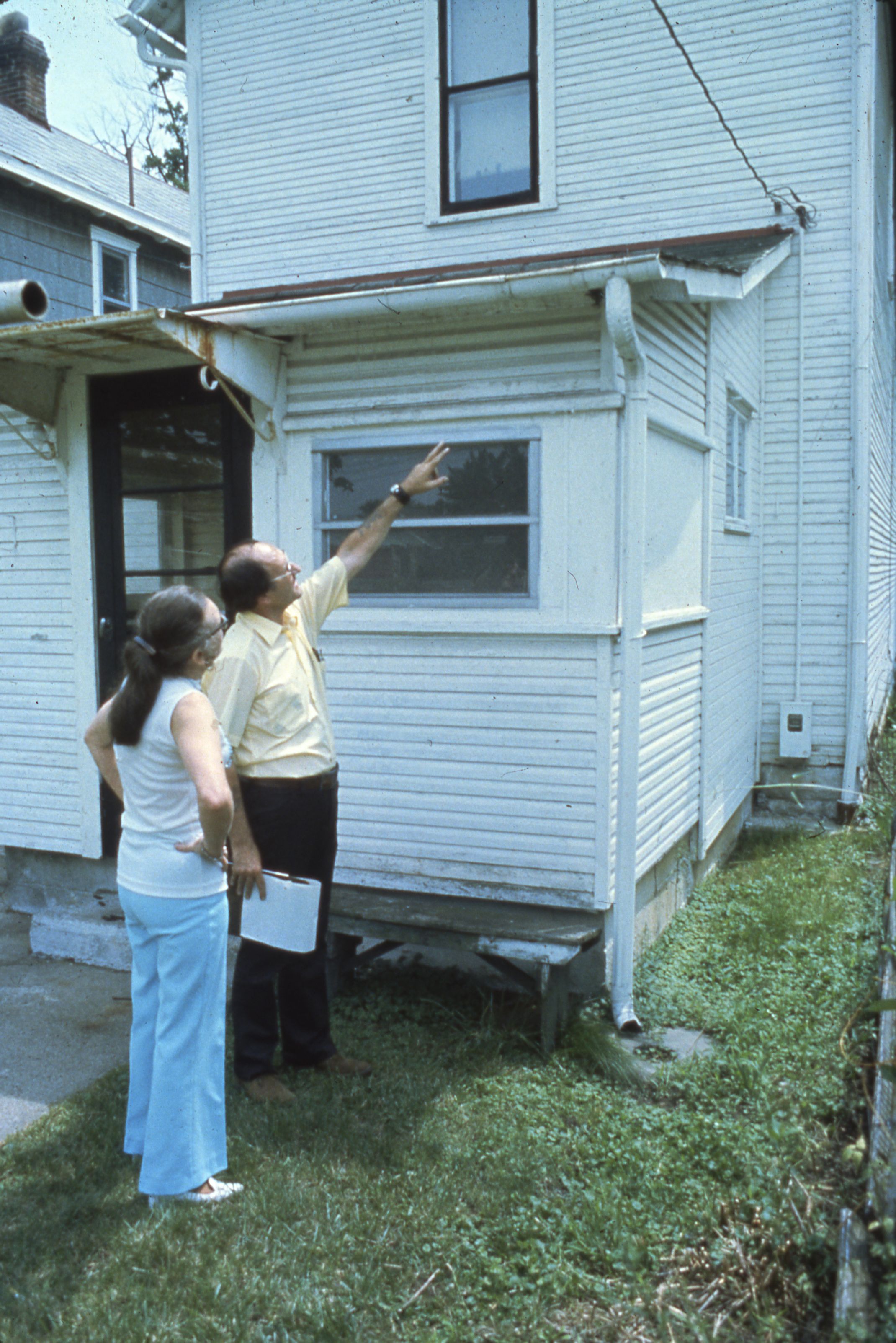 Residential inspection notes and property documentation